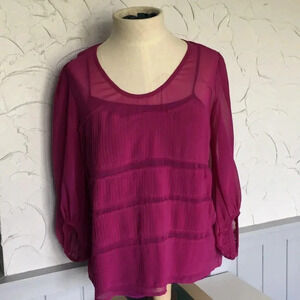 🌺MM Couture‎ Magenta Top